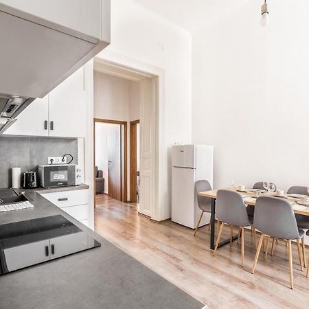 Lovely Urban Retreat - ブダペスト エクステリア 写真