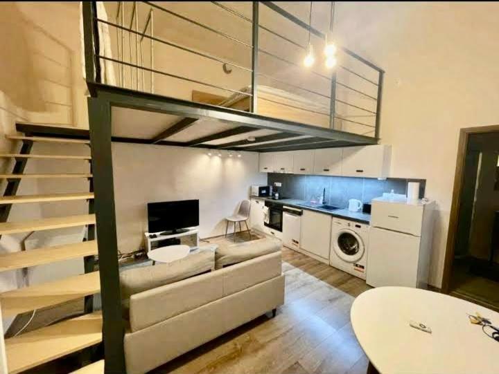 Lovely Urban Retreat - ブダペスト エクステリア 写真