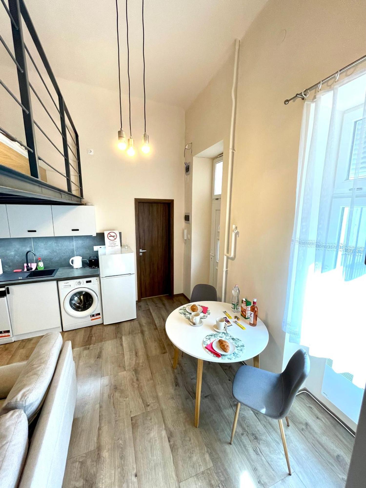 Lovely Urban Retreat - ブダペスト エクステリア 写真